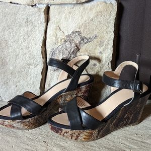 Mootsie Tootsie black wedges